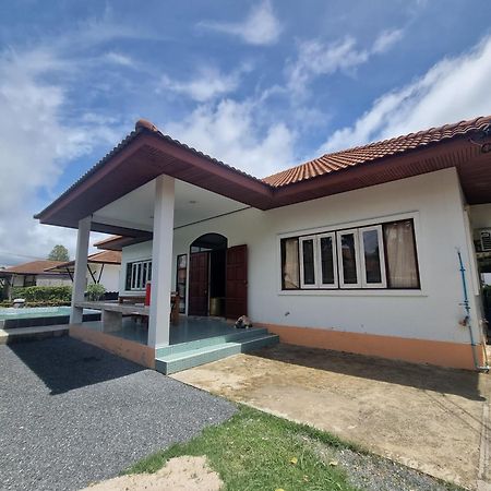 Mae Rampung Beach House Pool Villa 罗勇 外观 照片