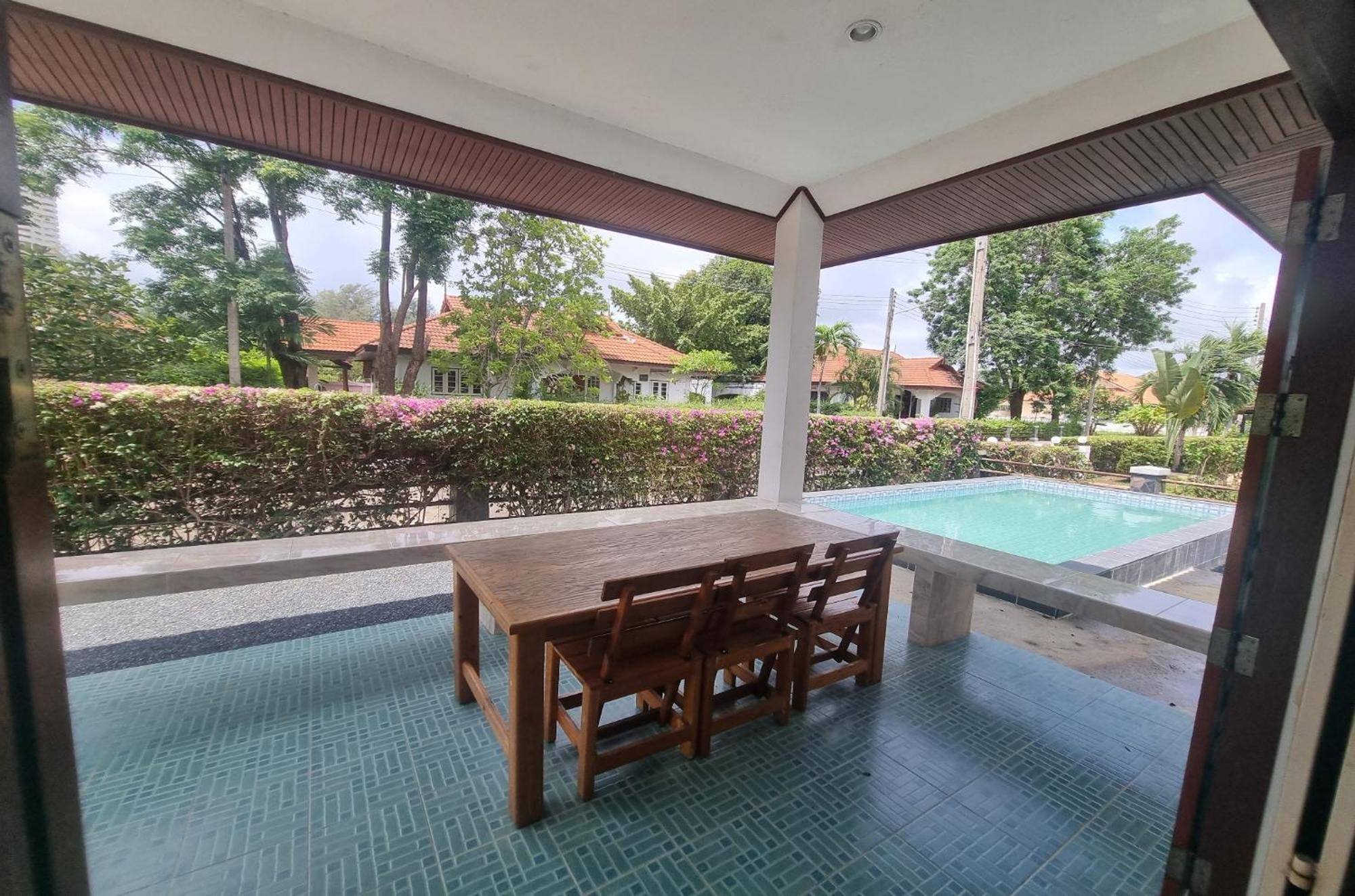 Mae Rampung Beach House Pool Villa 罗勇 外观 照片