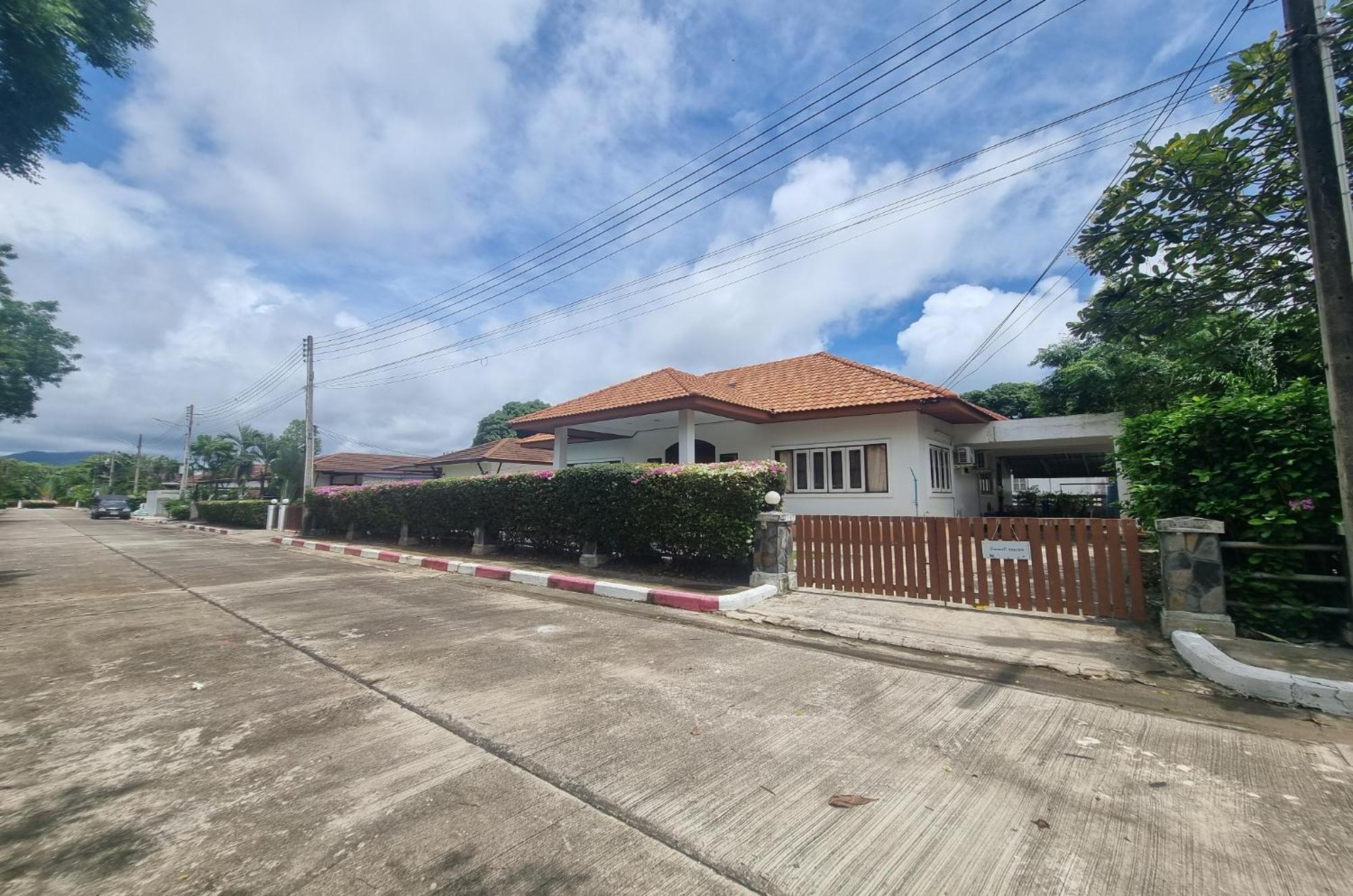 Mae Rampung Beach House Pool Villa 罗勇 外观 照片